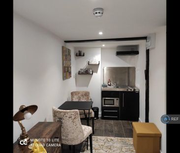 Studio to rent - Photo 4