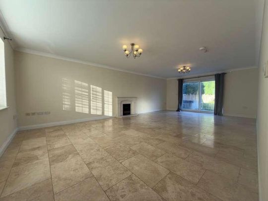 Brickyard Lane, Ferndown, BH22 - Photo 1