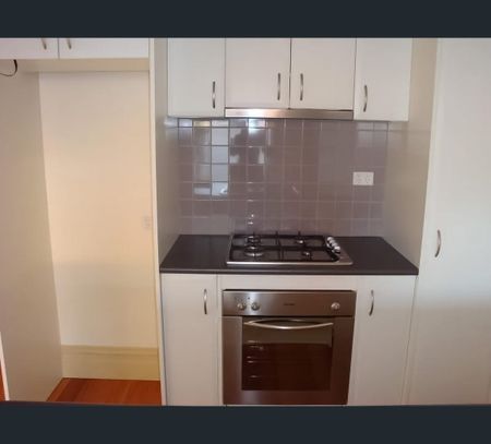 29 Collett Street, Kensington, Vic 3031 - Photo 4