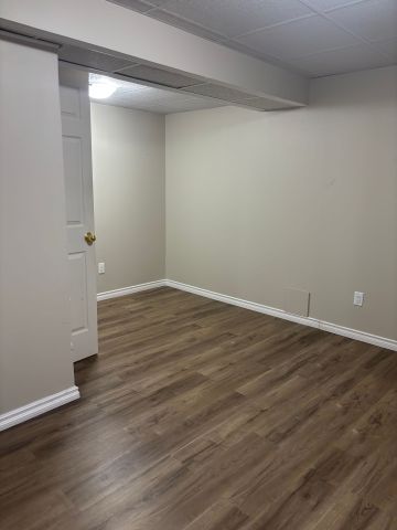 For Lease - 333 Berry Street, Shelburne, Ontario - Photo 3