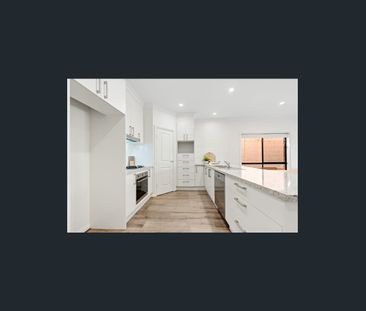 Fabulous Townhouse very stylish and expansive - everything a tenant... - Photo 5