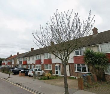 Studio Flat, Norbury Streatham Croydon, SW16 - Photo 1