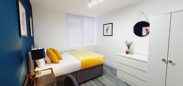 1 bedroom in a house share to rent - Photo 1