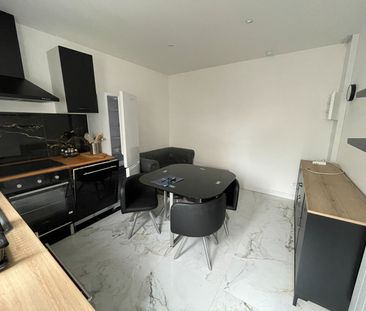 Location Appartement 2 pièces 37m² - Photo 4