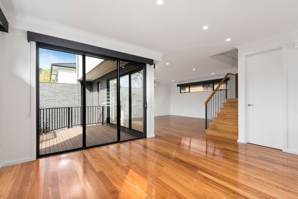 1/24 Trent Court, Burwood East VIC 3151 - Townhouse For Rent | Domain - Photo 1