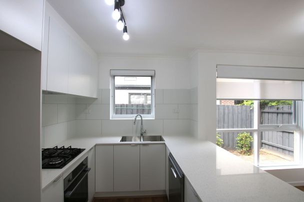 Newly Renovated 3-Bedroom Unit - Photo 1