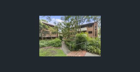 Spacious Two Bedroom Apartment - Photo 5