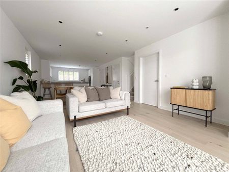 Nexa-meadows, Pinhoe - Photo 3