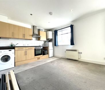 Midfield Parade, Mayplace Road East, Bexleyheath, DA7 6NB - Photo 3