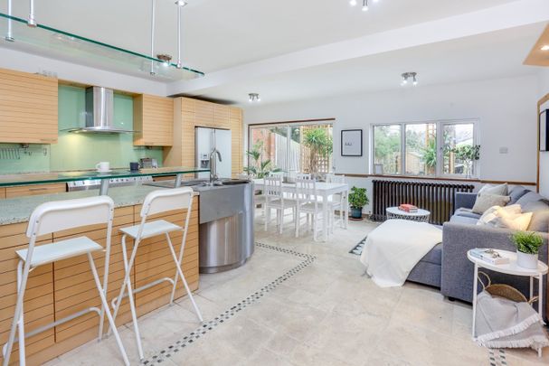 Room in a Shared House, Denmark Hill, SE5 - Photo 1