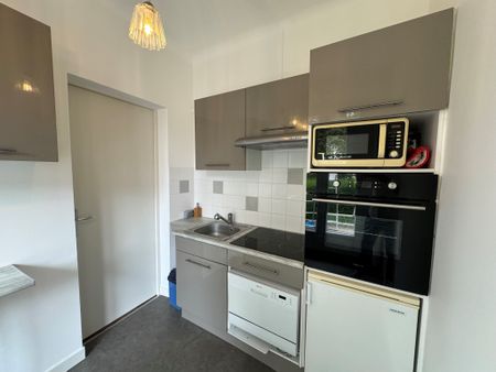 Location Appartement 2 pièces 47m² POITIERS 86000 - Photo 3