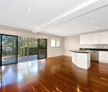 Modern Family Home - Photo 3