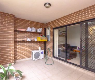 “Modern 2 Bed Apartment Living in Merrylands” - Photo 3