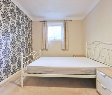 2 Bedroom Home – Professional Let - Photo 6