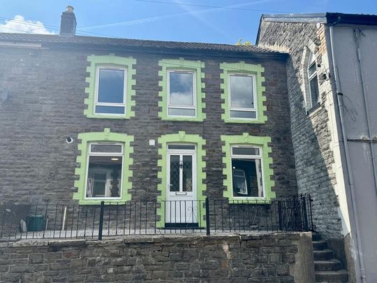 3 bedroom terraced house to rent - Photo 1