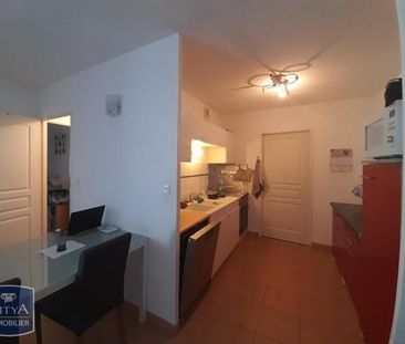 Location Appartement 3 pièces 64m² MIRAMAS 13140 - Photo 3