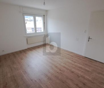 PRIX EXCEPTIONNEL ! RÉNOVÉ AVEC VUE DÉGAGÉE - Foto 5