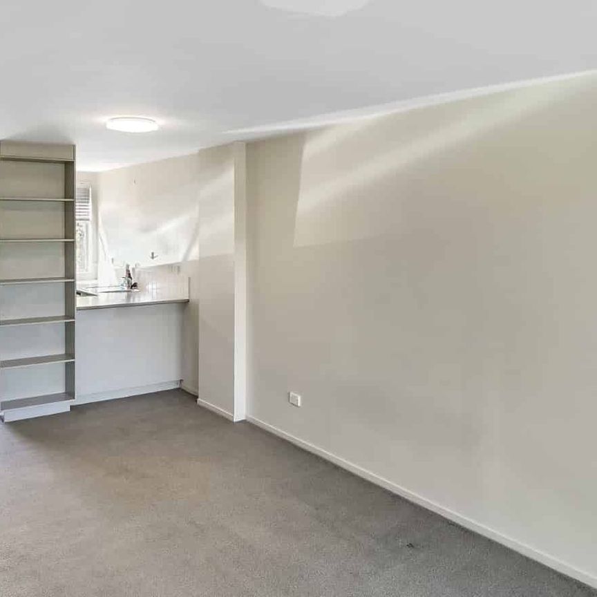 East Tamaki - The 2 bedrooms family home - Photo 1