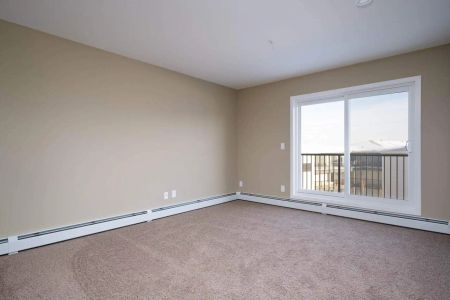 Wildwood Estates — 3 Bedroom - Photo 3