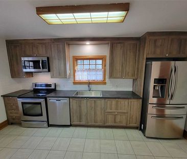 For Lease - 1327 Mineola Gardens, Mississauga, Ontario - Photo 1