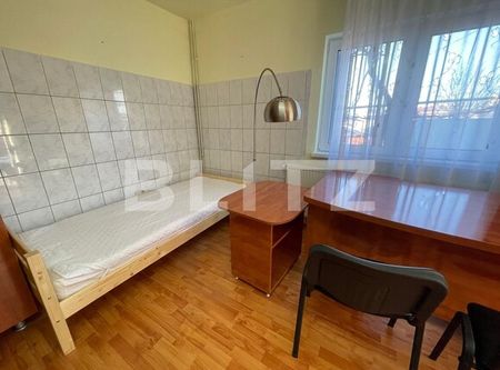 Garsoniera, 35 mp, gradina, imobil de tip casa, zona UMF - Fotografie 4