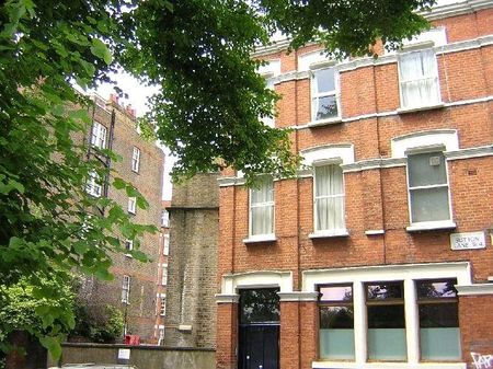 Chiswick High Road, London, W4 4HH - Photo 2