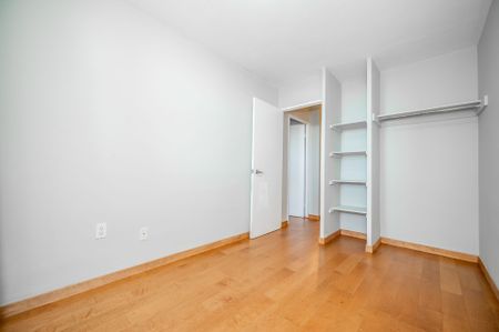 For Lease - 350 Quigley Road Unit# 421, Hamilton, Ontario - Photo 4