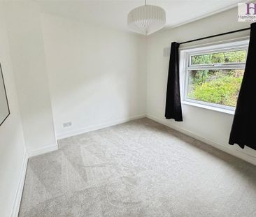 3 bedroom end of terrace house to rent - Photo 3