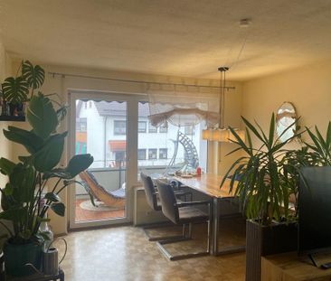 Gemütliche 4-Zimmer Wohnung in ruhiger Wohnlage! Balkon, Garage.. - Photo 1