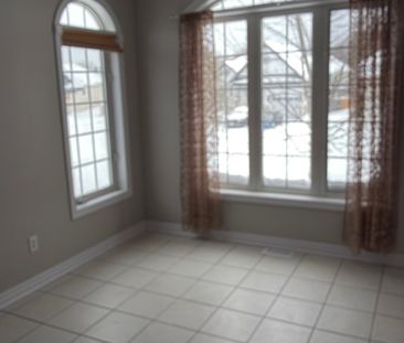 For Lease - 170 41st Street, Wasaga Beach, Ontario - Photo 1