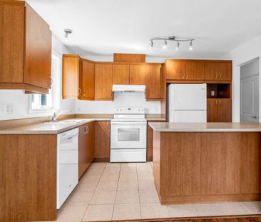 Appartement à louer - Saint-Basile-le-Grand (Montagne) Appartement ... - Photo 2