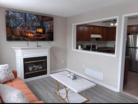 For Lease - 50 Kirkland Place, Whitby, Ontario - Photo 3