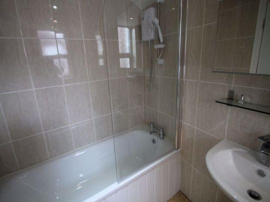 5 bedroom house to rent - Photo 1