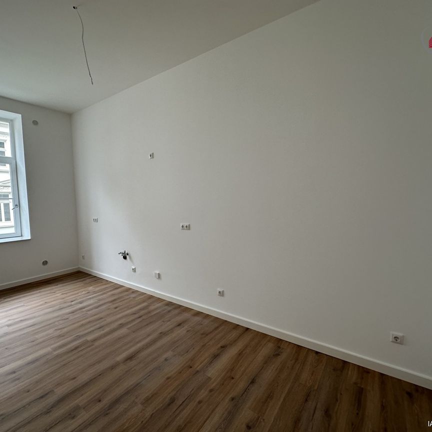 Kernsanierte, lichtdurchflutete 4 Zimmerwohnung mitten in Wiesbaden. 1.OG - Foto 1