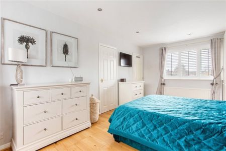 4 bedroom detached house to rent - Photo 4