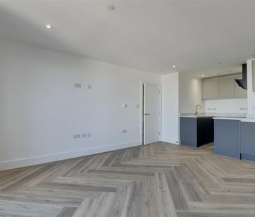 Handleys Corner, Palmerston Road, Southsea - Photo 4