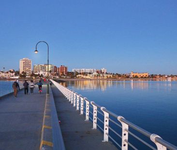 1707/3-5 St Kilda Road, St Kilda VIC 3182 - Apartment For Rent | Do... - Photo 2