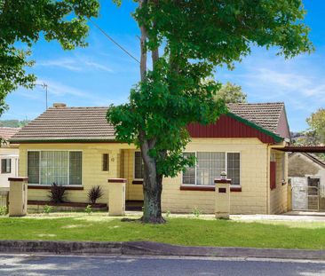 Charming cottage style home - Photo 6