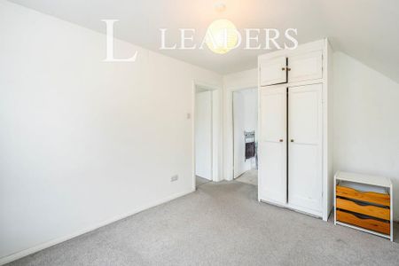 1 bedroom detached house to rent - Photo 3