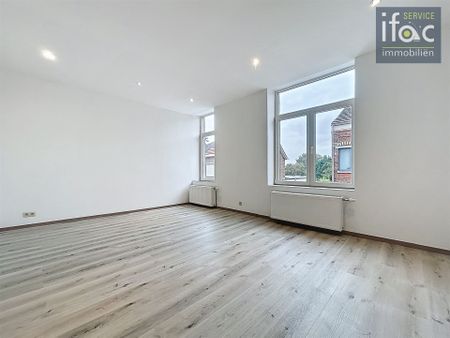 Aangename volledig gerenoveerde 1-slaapkamer duplex + bureau - Photo 5