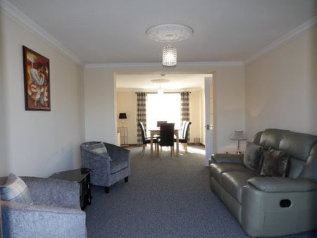 Mavisbank Gardens, Glasgow, G51 - Photo 2