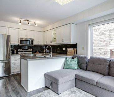 For Lease - 2183 Birchleaf Lane, Burlington, Ontario - Photo 3