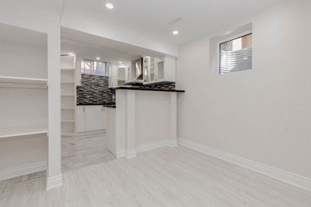 For Lease - 50 Amboise Crescent Unit# Basement, Brampton, Ontario - Photo 3