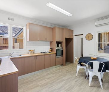 14 Nish Street, Flora Hill - Photo 4