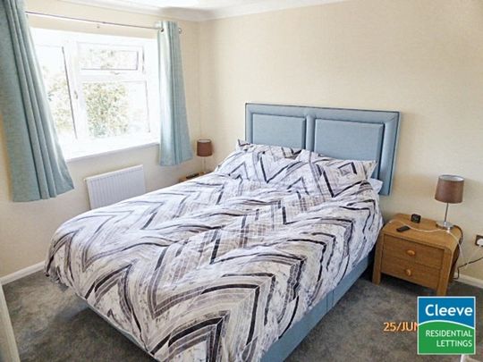3 bed end of terrace house to rent in Chantry Gate, Cheltenham, GL52 - Photo 1