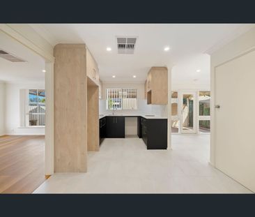 41 Grandpre Cres, Hamilton Hill, WA 6163 - Photo 2