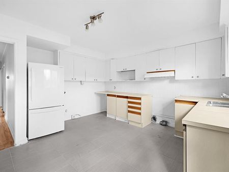 Unit : Entire unit - Photo 5