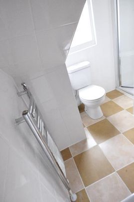 3 bedroom terraced house to rent - Photo 1