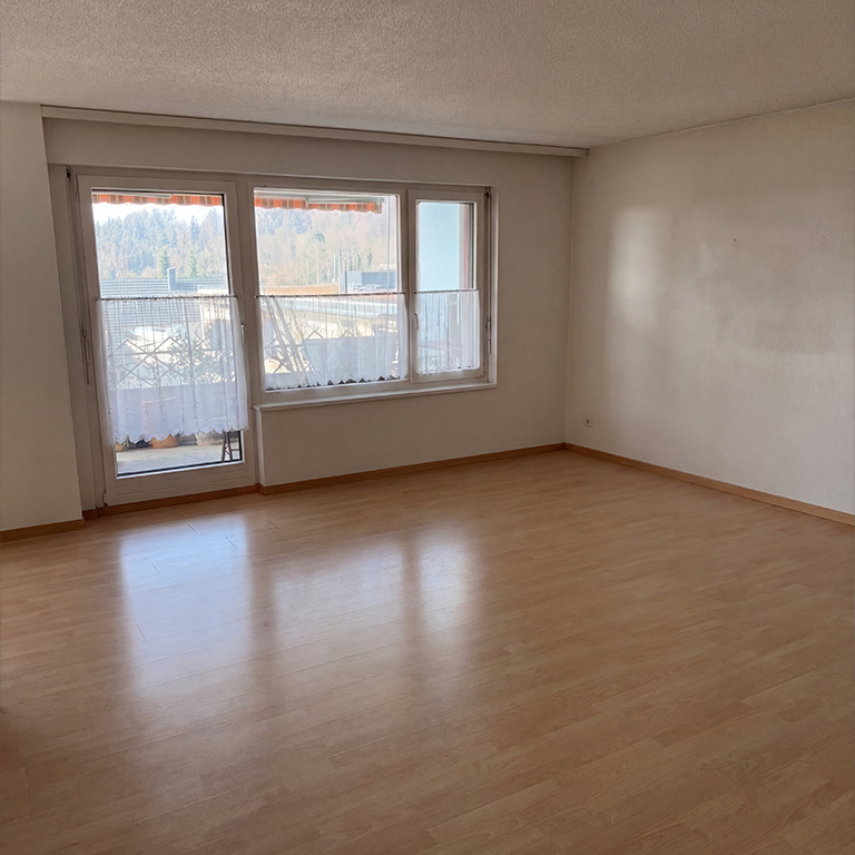 Helle 3.5-Zimmer-Wohnung an zentraler Lage - Photo 1