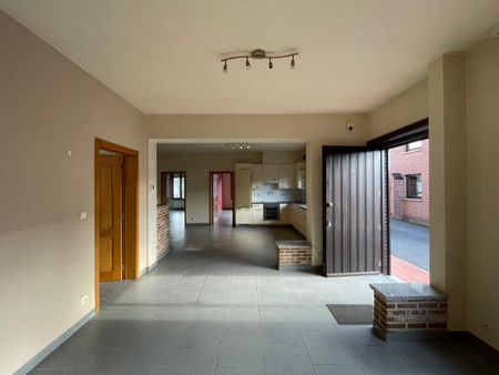 Appartement te huur in Harelbeke met 2 slaapkamers - Foto 3
